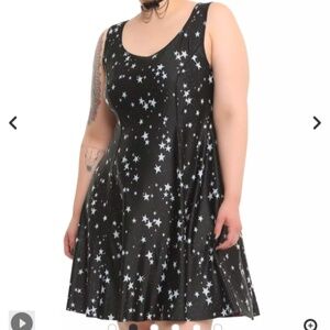 HOT TOPIC Galaxy Stars Space Constellations Reversible Dress Medium